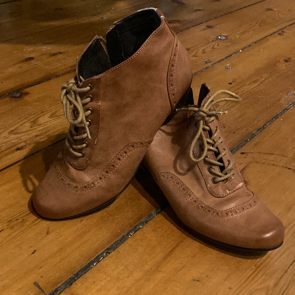 Like new Chelsea crew size 38 vintage style ankle boots